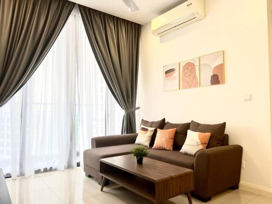 Ferienwohnung Walk To Legoland, D'Pristine Medini Nusajaya  Exterior foto
