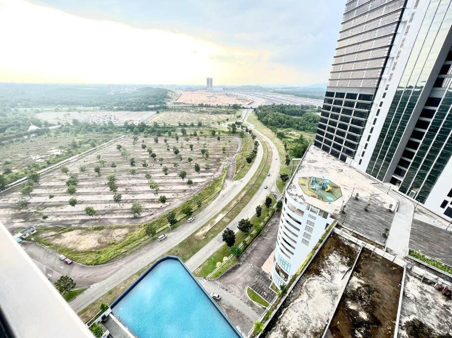 Ferienwohnung Walk To Legoland, D'Pristine Medini Nusajaya  Exterior foto