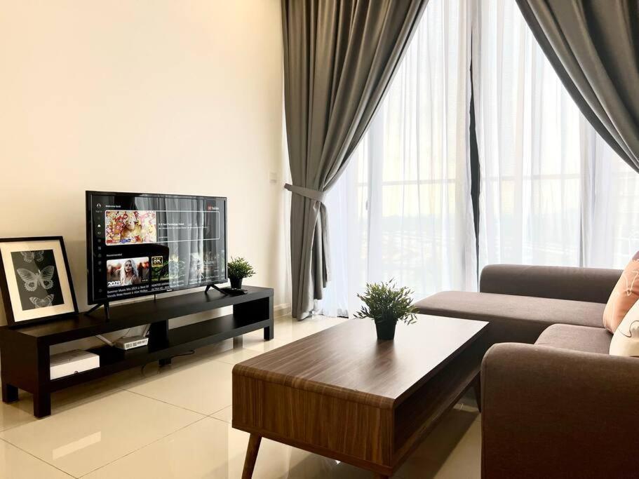 Ferienwohnung Walk To Legoland, D'Pristine Medini Nusajaya  Exterior foto